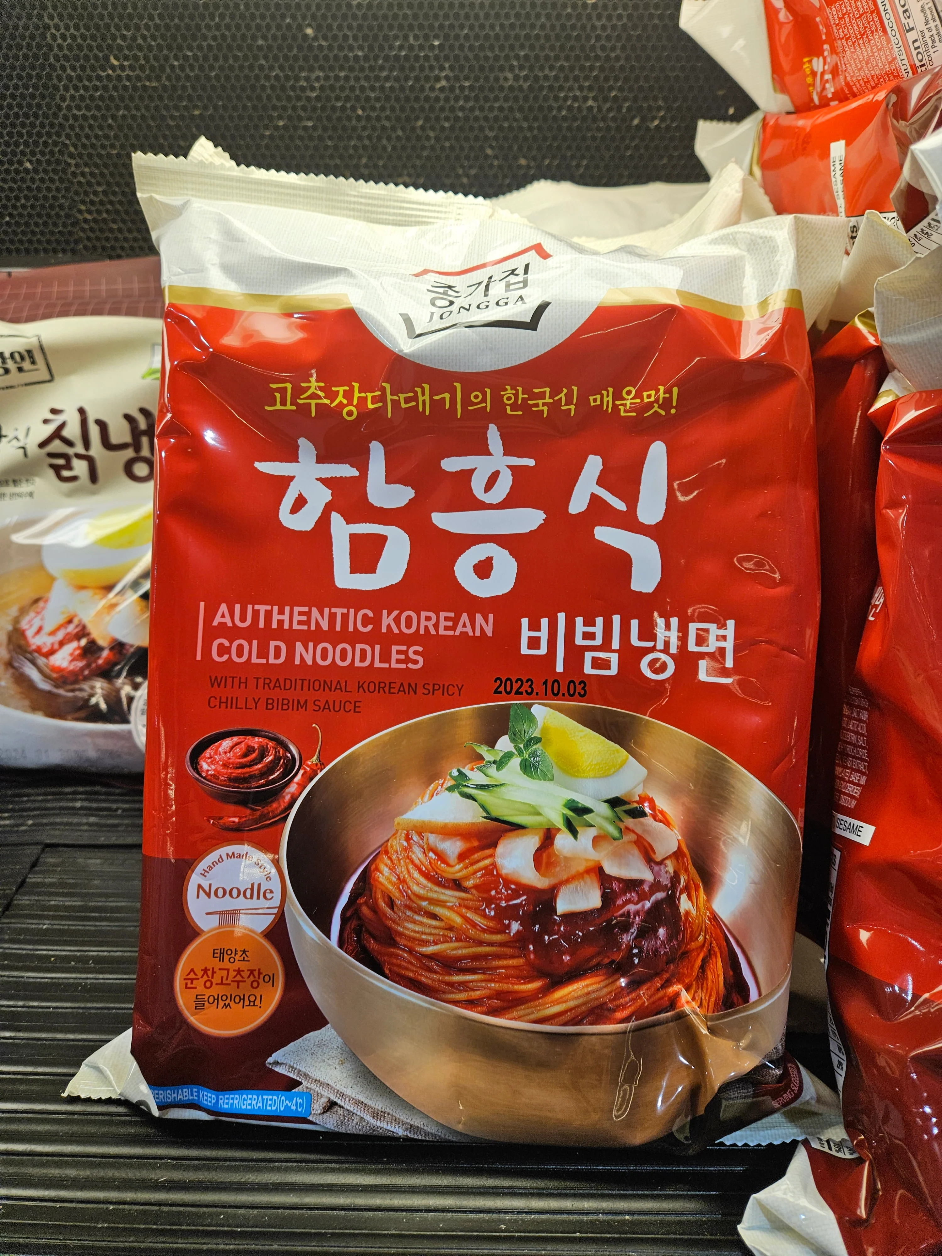 [Mega Fresh] JONGGA HAMHUNG COLD NOODLES 380g, 종가집 함흥식 비빔냉면 380g