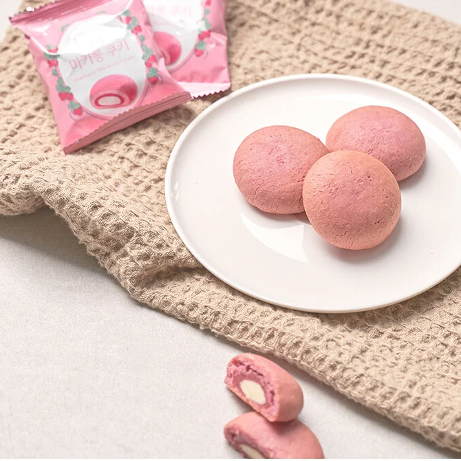 JeKiss Strawberry Macaron Cookie 8pcs, 제키스 제주 딸기 마카롱 쿠키 160g - Image 3